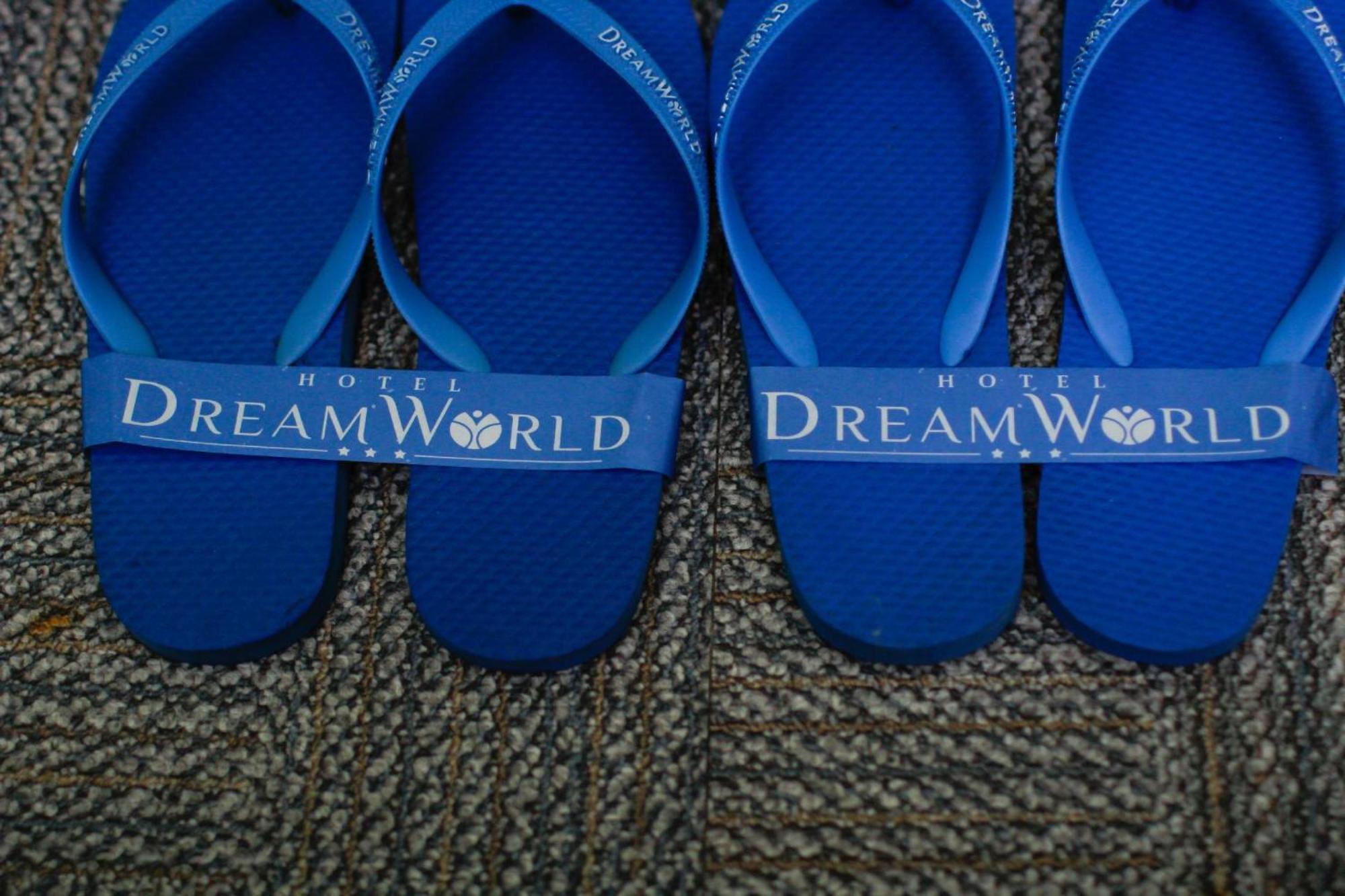 Hotel Dreamworld Araneta Cubao エクステリア 写真