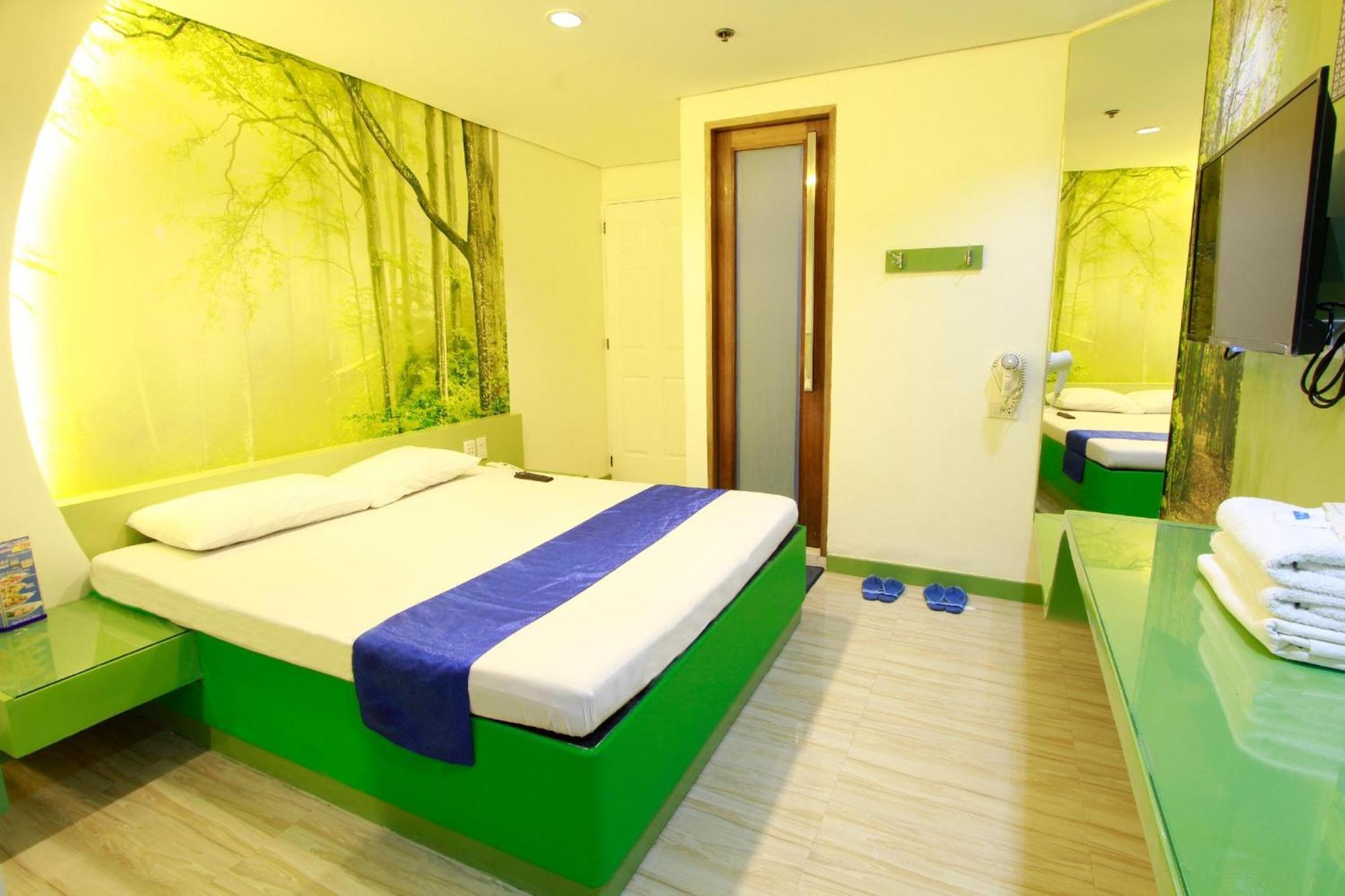 Hotel Dreamworld Araneta Cubao エクステリア 写真
