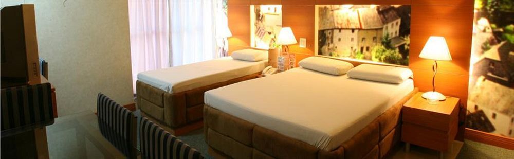 Hotel Dreamworld Araneta Cubao エクステリア 写真