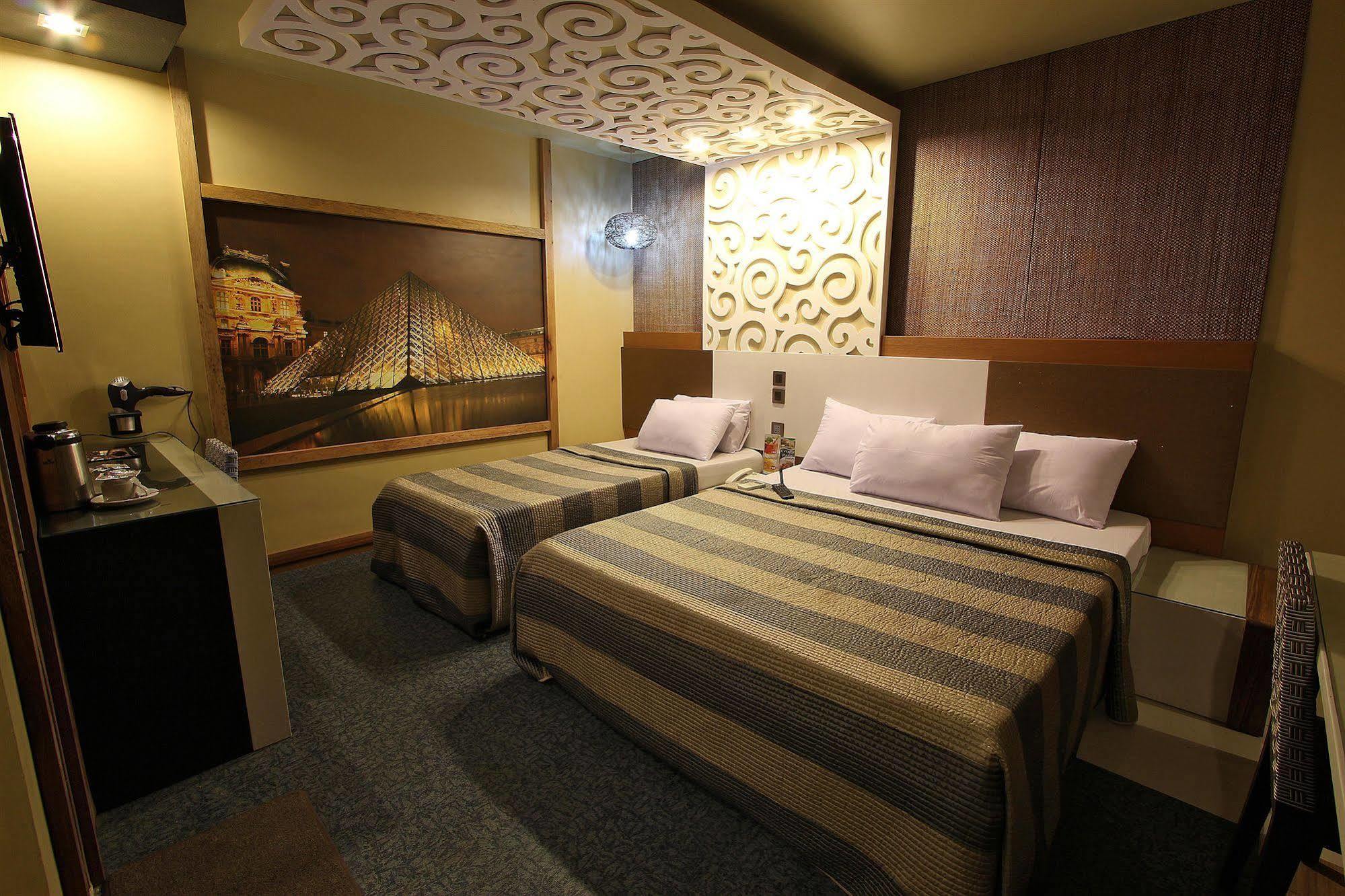 Hotel Dreamworld Araneta Cubao エクステリア 写真