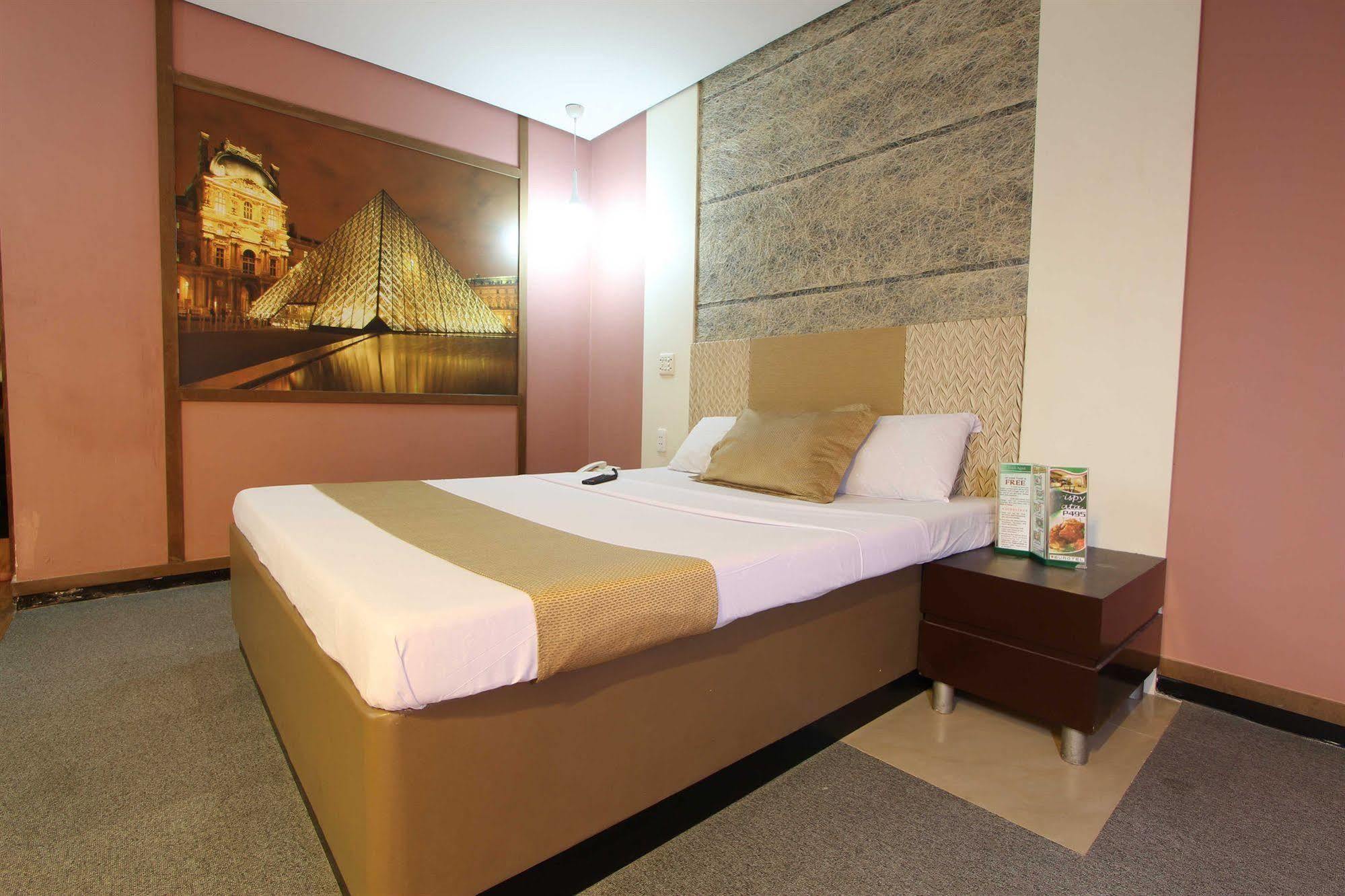 Hotel Dreamworld Araneta Cubao エクステリア 写真